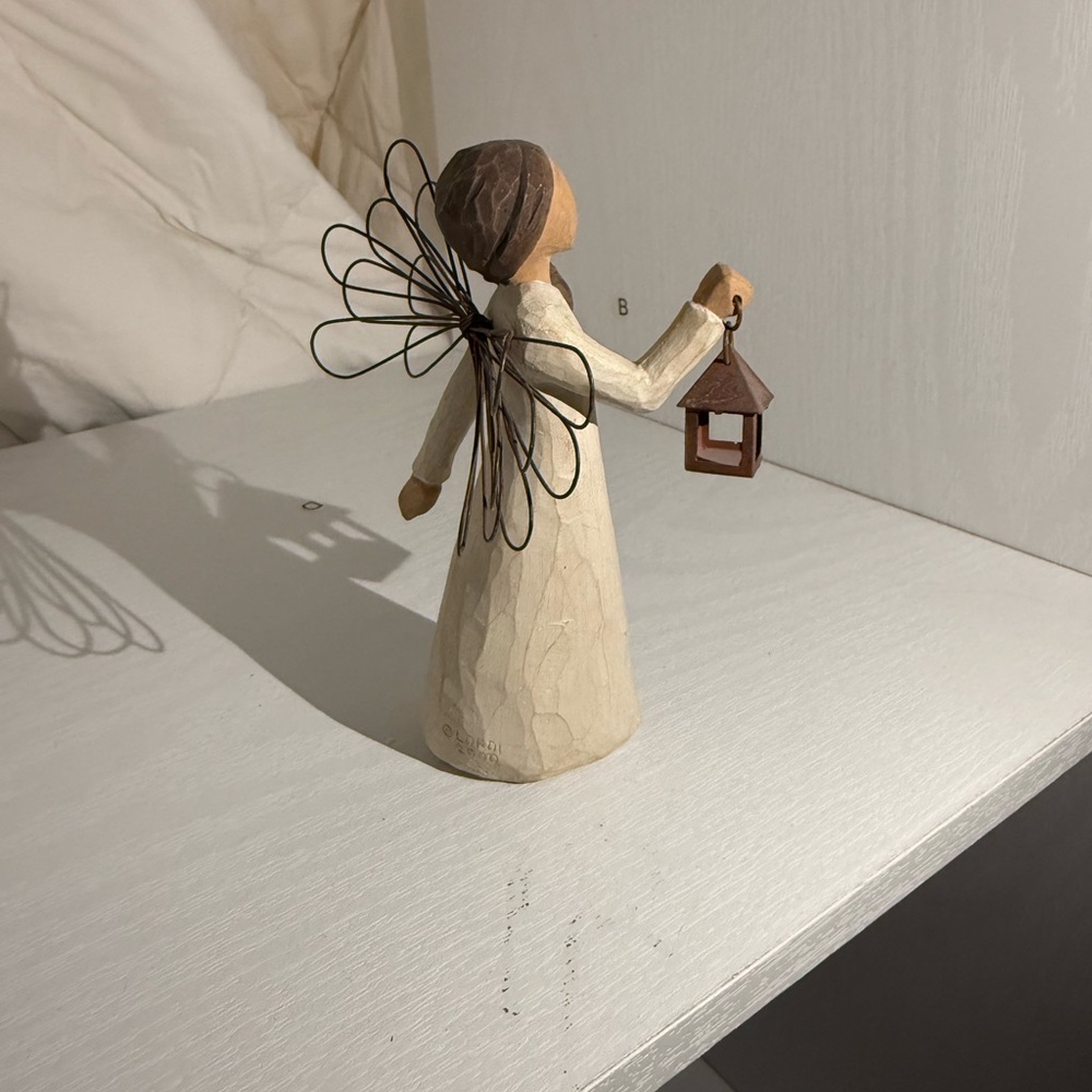 Willow Tree “angel of hope” Figurine with Lantern - 2000 - Picture 2 of 6